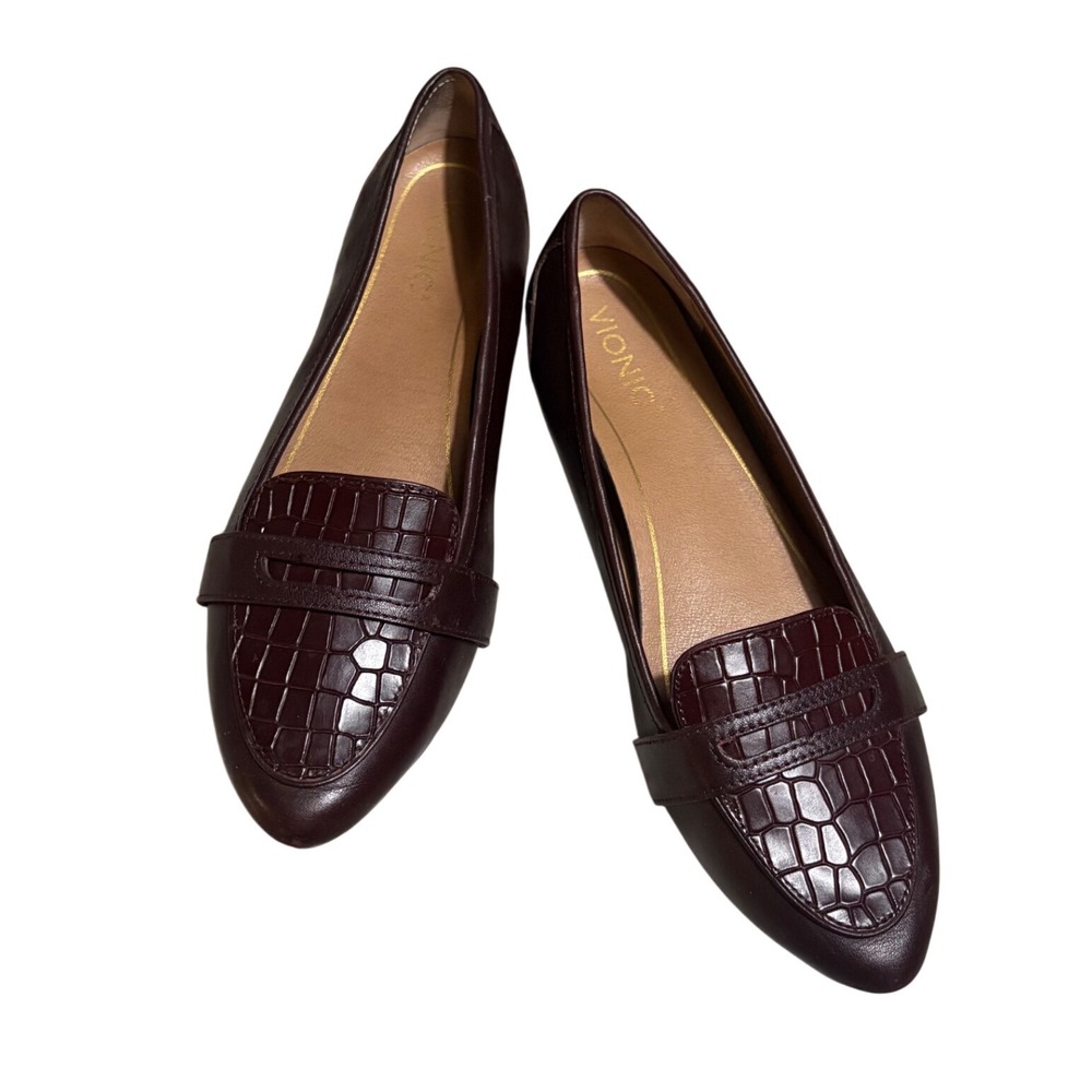 Vionic Savannah Penny Loafer Women 9 Burgundy Croc Embossed Leather 
EUC
